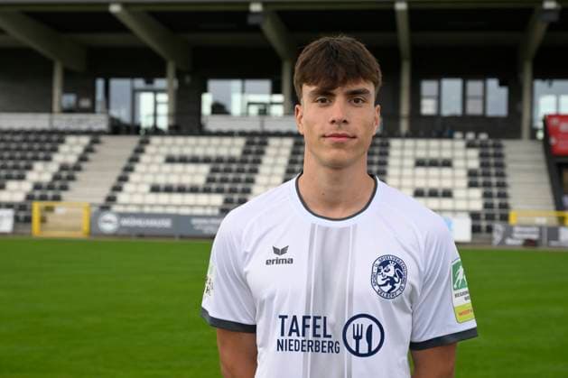GER, Regionalliga West, SSVg Velbert Mannschaftsfoto und Potrait 8 07 2025,Velbert , IMS Arena, GER, Regionalliga West, SSVg Velbert Mannschaftsfoto und Potrait DFB Regionalliga West regulations prohibit any use of photographs as image sequences and or quasi video im Bild Dima Kislin SSVg Velbert 13 NordphotoxGmbHx xFreund nph00018
