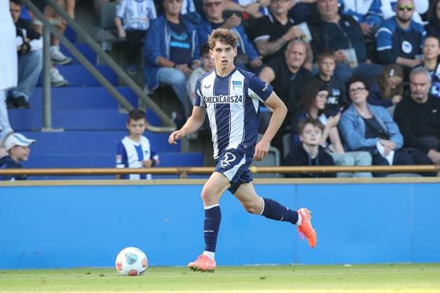 08 07 2025, xtgx, Soccer Test Match, Hertha BSC Berlin TSV Havelse emspor, v l Janne Berner Hertha Freisteller, Einzelbild, Ganzkoerper, single frame DFL DFB REGULATIONS PROHIBIT ANY USE OF PHOTOGRAPHS as IMAGE SEQUENCES and or QUASI VIDEO Berlin