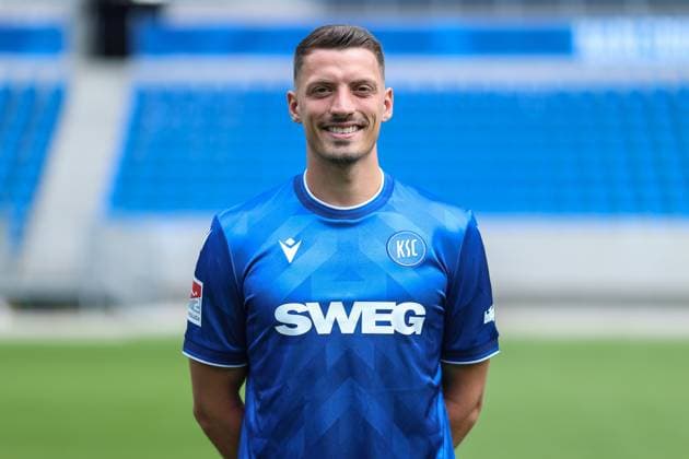 Nicolai Rapp Karlsruher SC, 06 , GER, Karlsruher SC KSC, Karlsruhe , Football, 2 Bundesliga, Portaettermin, Spielzeit 2025 2026, 09 07 2025, DFL REGULATIONS PROHIBIT ANY USE OF PHOTOGRAPHS AS IMAGE SEQUENCES AND OR QUASI VIDEO, GER, Karlsruher SC KSC, Karlsruhe , Football, 2 Bundesliga, Portraettermin, Spielzeit 2025 2026, 09 07 2025 Karlsruhe Copyright: xEibner-Pressefoto JanxPrihodax EP_JPA