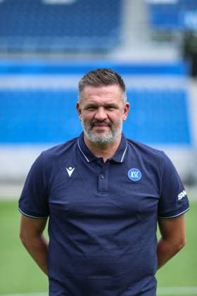 Zlatan Bajramovic Karlsruher SC, Co Trainer , GER, Karlsruher SC KSC, Karlsruhe , Football, 2 Bundesliga, Portaettermin, Spielzeit 2025 2026, 09 07 2025, DFL REGULATIONS PROHIBIT ANY USE OF PHOTOGRAPHS AS IMAGE SEQUENCES AND OR QUASI VIDEO, GER, Karlsruher SC KSC, Karlsruhe , Football, 2 Bundesliga, Portraettermin, Spielzeit 2025 2026, 09 07 2025 Karlsruhe Copyright: xEibner-Pressefoto JanxPrihodax EP_JPA
