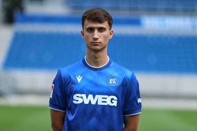 Noah Rupp Karlsruher SC, 08 , GER, Karlsruher SC KSC, Karlsruhe , Football, 2 Bundesliga, Portaettermin, Spielzeit 2025 2026, 09 07 2025, DFL REGULATIONS PROHIBIT ANY USE OF PHOTOGRAPHS AS IMAGE SEQUENCES AND OR QUASI VIDEO, GER, Karlsruher SC KSC, Karlsruhe , Football, 2 Bundesliga, Portraettermin, Spielzeit 2025 2026, 09 07 2025 Karlsruhe Copyright: xEibner-Pressefoto JanxPrihodax EP_JPA