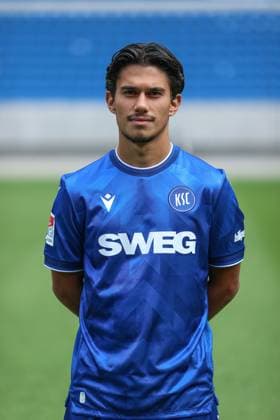 Eren Oeztuerk Karlsruher SC, 17 , GER, Karlsruher SC KSC, Karlsruhe , Football, 2 Bundesliga, Portaettermin, Spielzeit 2025 2026, 09 07 2025, DFL REGULATIONS PROHIBIT ANY USE OF PHOTOGRAPHS AS IMAGE SEQUENCES AND OR QUASI VIDEO, GER, Karlsruher SC KSC, Karlsruhe , Football, 2 Bundesliga, Portraettermin, Spielzeit 2025 2026, 09 07 2025 Karlsruhe Copyright: xEibner-Pressefoto JanxPrihodax EP_JPA