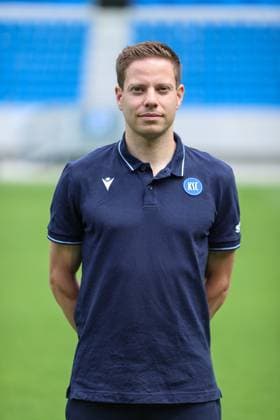 Kevin Benz Karlsruher SC Physiotherapist, GER, Karlsruher SC KSC, Karlsruhe , Football, 2 Bundesliga, Portaettermin, Season 2025 2026, 09 07 2025, DFL REGULATIONS PROHIBIT ANY USE OF PHOTOGRAPHS AS IMAGE SEQUENCES AND OR QUASI VIDEO, GER, Karlsruher SC KSC, Karlsruhe , Football, 2 Bundesliga, Portraettermin, Season 2025 2026, 09 07 2025 Karlsruhe Copyright: xEibner-Pressefoto JanxPrihodax EP_JPA
