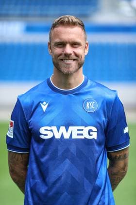Marcel Franke Karlsruher SC, 28 , GER, Karlsruher SC KSC, Karlsruhe , Football, 2 Bundesliga, Portaettermin, Spielzeit 2025 2026, 09 07 2025, DFL REGULATIONS PROHIBIT ANY USE OF PHOTOGRAPHS AS IMAGE SEQUENCES AND OR QUASI VIDEO, GER, Karlsruher SC KSC, Karlsruhe , Football, 2 Bundesliga, Portraettermin, Spielzeit 2025 2026, 09 07 2025 Karlsruhe Copyright: xEibner-Pressefoto JanxPrihodax EP_JPA