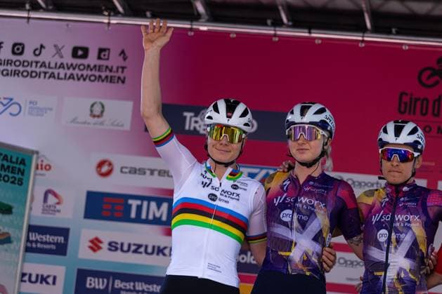 Lotte Kopecky during Giro d Italia Women - Stage 4 - Castello Tesino Pianezze, Giro d Italia race in Pianezze, Italy, July 09 2025  Copyright: xTommasoxBerardi IPAxSportx xipa-agency.netx xx IPA_60192156 IPA_Agency_IPA60192156