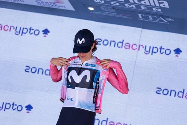 Marlene Reusser gets the Pink Jersey in Pianezze during Giro d Italia Women - Stage 4 - Castello Tesino Pianezze, Giro d Italia race in Pianezze, Italy, July 09 2025  Copyright: xTommasoxBerardi IPAxSportx xipa-agency.netx xx IPA_60192317 IPA_Agency_IPA60192317