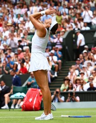 Belinda Bencic wins her Quarter Final match Wimbledon Tennis Championships, Day 10, The All England Lawn Tennis and Croquet Club, London, UK - 09 Jul 2025London The All England Lawn Tennis and United Kingdom  Copyright: xJamesxMarsh Shutterstockx 15389394bq
