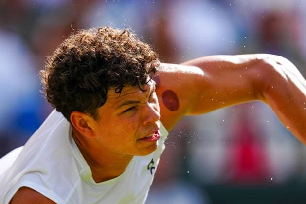 Ben Shelton during his quarter final match Wimbledon Tennis Championships, Day 10, The All England Lawn Tennis and Croquet Club, London, UK - 09 Jul 2025London The All England Lawn Tennis and United Kingdom  Copyright: xJavierxGarcia Shutterstockx 15389393eh