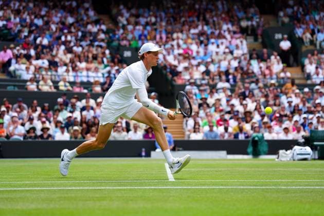 Jannik Sinner during his quarter final match Wimbledon Tennis Championships, Day 10, The All England Lawn Tennis and Croquet Club, London, UK - 09 Jul 2025London The All England Lawn Tennis and United Kingdom  Copyright: xJavierxGarcia Shutterstockx 15389393el