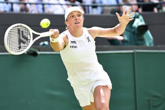 Iga Swiatek, POL, during quarterfinal of 2025 All England Lawn Tennis Championships at Wimbledon, womens singles, London, 09 07 2025