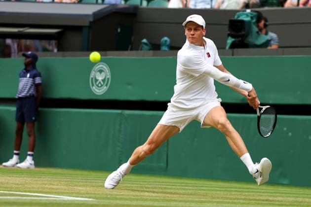 Jannik Sinner during his Quarter Final match Wimbledon Tennis Championships, Day 10, The All England Lawn Tennis and Croquet Club, London, UK - 09 Jul 2025London The All England Lawn Tennis and United Kingdom  Copyright: xEllaxLing Shutterstockx 15389395f
