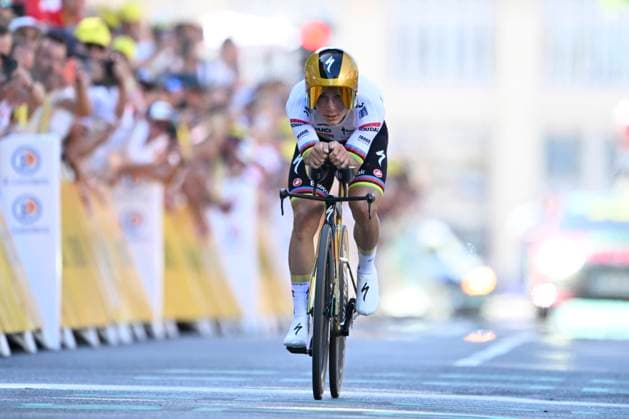 Tour de France 2025 Stage 5 CAEN, FRANCE - JULY 09 : Evenepoel Remco (BEL) of Soudal Quick-Step during stage 5 of the 112th edition of Tour de France an UCI World Tour 2.UWT Individual Time Trial stage for Men Elite of 33 km with start in Caen and finish in Caen on July 9, 2025 in Caen, France, 09 07 2025 ( Motordriver Kenny Verfaillie - Caen France  Copyright: xJanxDexMeuleneirx