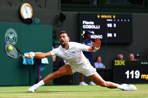 Novak Djokovic during his Quarter Final match Wimbledon Tennis Championships, Day 10, The All England Lawn Tennis and Croquet Club, London, UK - 09 Jul 2025London The All England Lawn Tennis and United Kingdom  Copyright: xJamesxMarsh Shutterstockx 15389394cw