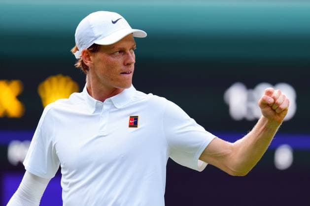Jannik Sinner celebrates during his quarter final match Wimbledon Tennis Championships, Day 10, The All England Lawn Tennis and Croquet Club, London, UK - 09 Jul 2025London The All England Lawn Tennis and United Kingdom  Copyright: xJavierxGarcia Shutterstockx 15389393fu