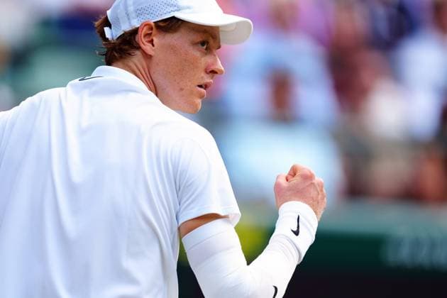 Jannik Sinner celebrates during his quarter final match Wimbledon Tennis Championships, Day 10, The All England Lawn Tennis and Croquet Club, London, UK - 09 Jul 2025London The All England Lawn Tennis and United Kingdom  Copyright: xJavierxGarcia Shutterstockx 15389393gl