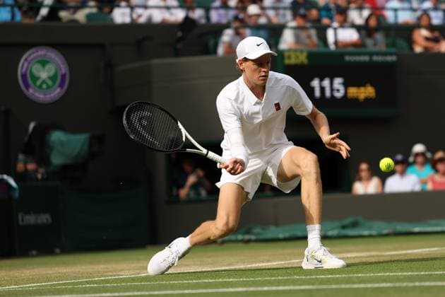Jannik Sinner during his Quarter Final match Wimbledon Tennis Championships, Day 10, The All England Lawn Tennis and Croquet Club, London, UK - 09 Jul 2025London The All England Lawn Tennis and United Kingdom  Copyright: xEllaxLing Shutterstockx 15389395bf