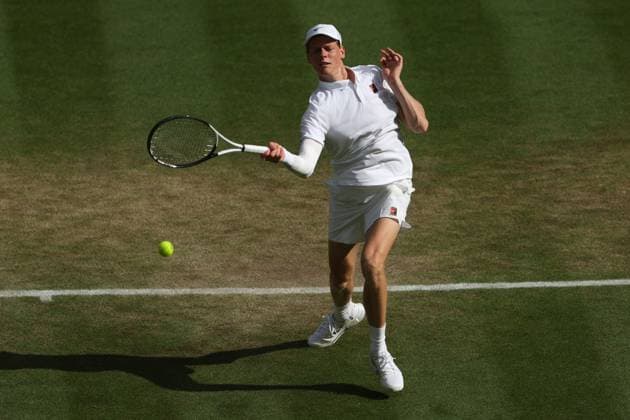 Jannik Sinner during his Quarter Final match Wimbledon Tennis Championships, Day 10, The All England Lawn Tennis and Croquet Club, London, UK - 09 Jul 2025London The All England Lawn Tennis and United Kingdom  Copyright: xEllaxLing Shutterstockx 15389395bp