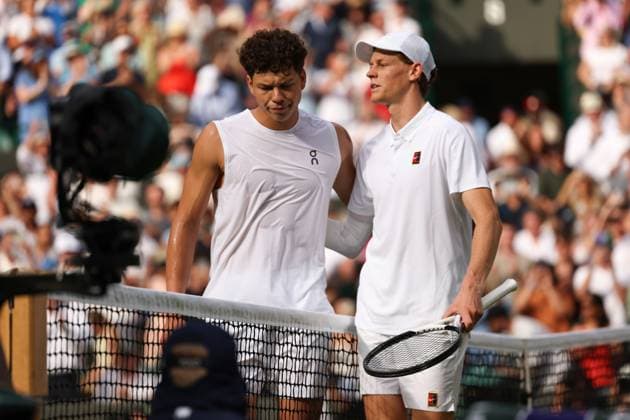 Jannik Sinner wins his Quarter Final match against Ben Shelton Wimbledon Tennis Championships, Day 10, The All England Lawn Tennis and Croquet Club, London, UK - 09 Jul 2025London The All England Lawn Tennis and United Kingdom  Copyright: xEllaxLing Shutterstockx 15389395by
