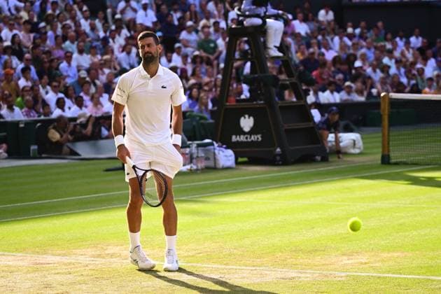 Novak Djokovic dejected during his quarter final match Wimbledon Tennis Championships, Day 10, The All England Lawn Tennis and Croquet Club, London, UK - 09 Jul 2025London The All England Lawn Tennis and United Kingdom  Copyright: xJavierxGarcia Shutterstockx 15389393hg