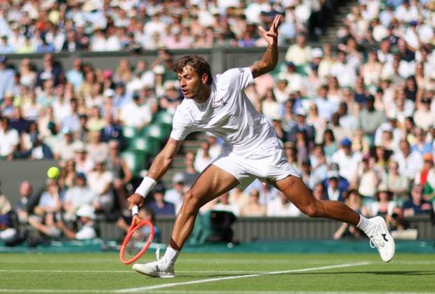 Wimbledon Championships 2025 AELTC, Day Ten, London, UK - 09 07 2025 Flavio Cabolli (ITA) in action during his quarter final match against Novak Djokovic (SRB) in the 2025 Wimbledon Championships London Wimbledon London GBR, UK NEWSPAPERS OUT Copyright: xMarkxGreenwoodx