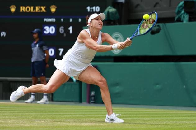 Belinda Bencic SUI , Women Singles, Ladies Singles Tennis Wimbledon 2025 Grand Slam ITF ATP WTA AELTC London Great Britain 9 July 2025 Belinda Bencic SUI , Women Singles, Ladies Singles Tennis Wimbledon 2025 Grand Slam ITF ATP WTA AELTC London Great Britain 9 July 2025 Copyright: xJuergenxHasenkopfx