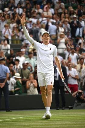 Wimbledon Championships 2025 Day 10 Sinner v Ben Shelton Wimbledon Championships 2025 Day 10, 09 07 25 Gentlemens’ Singles - Quarter Final No.1 Court Jannik Sinner v Ben Shelton Jannik Sinner wins in straight sets  Copyright: xMarcxAspland ThexTimesx NINTCHDBPICT001008748712