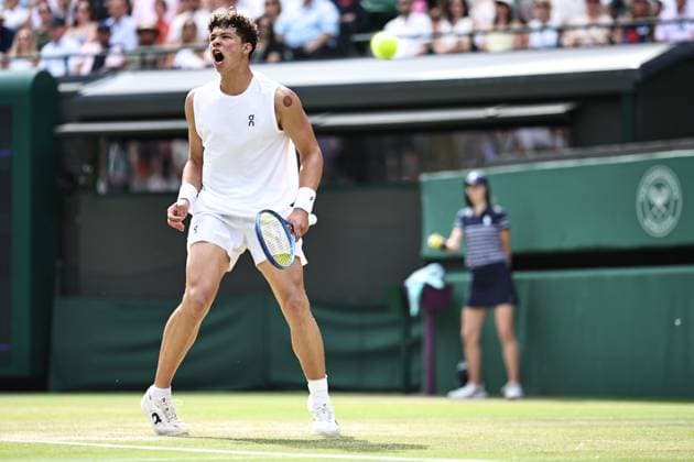 Ben Shelton, USA, during quarterfinal of 2025 All England Lawn Tennis Championships at Wimbledon, mens singles, London, 09 07 2025