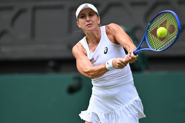 Wimbledon - Quarter Final Round Belinda Bencic (SUI) during her quarter final round match at the 2025 Wimbledon Championships at the AELTC in London, GREAT BRITAIN, on July 9, 2025. Photo by Corinne Dubreuil ABACAPRESS.COM London United Kingdom  Copyright: xDubreuilxCorinne ABACAx