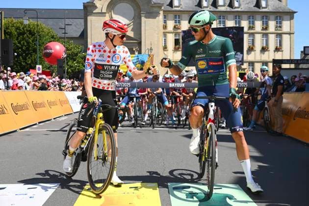 Tour de France 2025 Stage 6 VIRE NORMANDIE, FRANCE - JULY 10 : Vingegaard Jonas (DEN) of Team Visma Lease a Bike and Milan Jonathan (ITA) of Lidl - Trek during stage 6 of the 112th edition of Tour de France an UCI World Tour 2.UWT cycling road race stage for Men Elite of 201 km with start in Bayeux and finish in Vire Normandie on July 10, 2025 in Vire Normandie, France, 10 07 2025 ( Motordriver Kenny Verfaillie - Vire Normandie France  Copyright: xVincentxKalutx