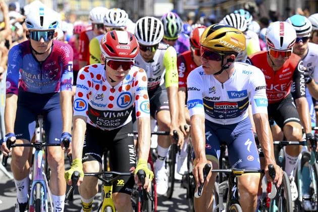 Danish Jonas Vingegaard Hansen of Team Visma-Lease a Bike and Belgian Remco Evenepoel of Soudal Quick-Step pictured in action during stage six of the 2025 Tour de France cycling, from Bayeux to Vire Normandie (201 km), on Thursday 10 July 2025 in France. The 112th edition of the Tour de France starts on Saturday 5 July in Lille, France, and will finish in Paris, France on the 27th of July. POOLxVINCENTxKALUT  x128829908x