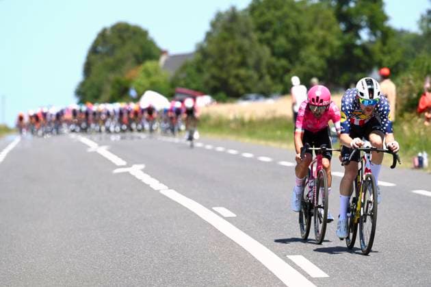 Tour de France 2025 Stage 6 VIRE NORMANDIE, FRANCE - JULY 10 : Simmons Quinn (USA) of Lidl - Trek and Healy Ben (IRL) of EF Education - Easypost during stage 6 of the 112th edition of Tour de France an UCI World Tour 2.UWT cycling road race stage for Men Elite of 201 km with start in Bayeux and finish in Vire Normandie on July 10, 2025 in Vire Normandie, France, 10 07 2025 ( Motordriver Kenny Verfaillie - Vire Normandie France  Copyright: xVincentxKalutx