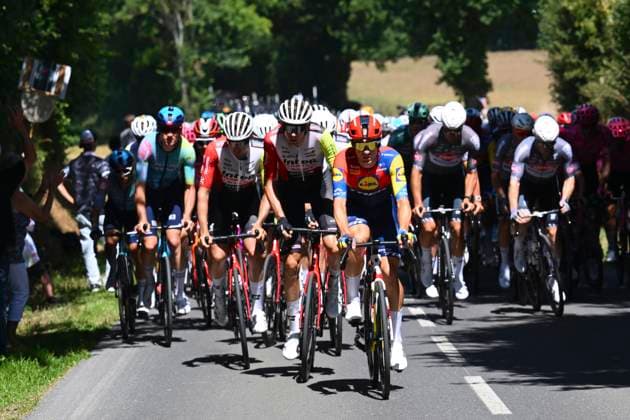 Tour de France 2025 Stage 6 VIRE NORMANDIE, FRANCE - JULY 10 : Theuns Edward (BEL) of Lidl - Trek during stage 6 of the 112th edition of Tour de France an UCI World Tour 2.UWT cycling road race stage for Men Elite of 201 km with start in Bayeux and finish in Vire Normandie on July 10, 2025 in Vire Normandie, France, 10 07 2025 ( Motordriver Kenny Verfaillie - Vire Normandie France  Copyright: xVincentxKalutx