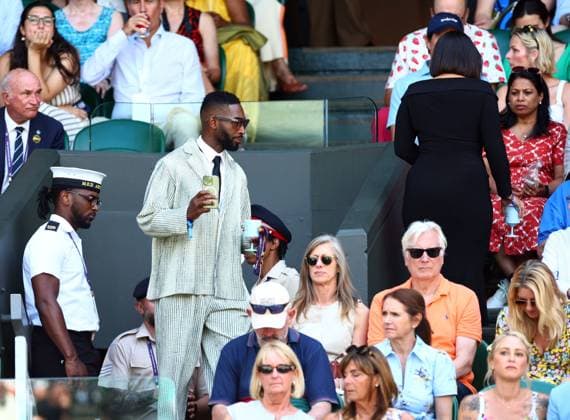 Tinie Tempah and wife Eve Okogwu watching the action on Centre Court Wimbledon Tennis Championships, Day 11, The All England Lawn Tennis and Croquet Club, London, UK - 10 Jul 2025London The All England Lawn Tennis and United Kingdom  Copyright: xJamesxMarsh Shutterstockx 15390590av