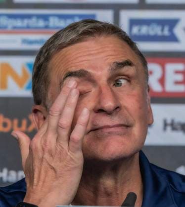 Stefan Kuntz Hamburger SV Turning a blind eye sometimes Stefan Kuntz Hamburger SV Â