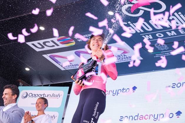 Marlene Reusser keeps the Pink Jersey after 5th stage during Giro d Italia Women - Stage 5 - Mirano Monselice, Giro d Italia race in Monselice, Italy, July 10 2025  Copyright: xTommasoxBerardi IPAxSportx xipa-agency.netx xx IPA_60231873 IPA_Agency_IPA60231873