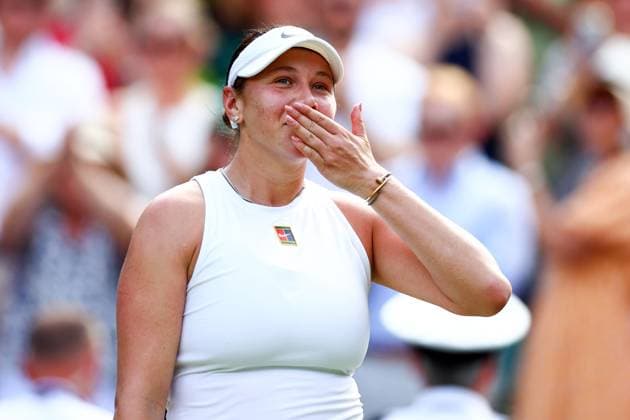 Amanda Anisimova celebrates victory in her semi final match Wimbledon Tennis Championships, Day 11, The All England Lawn Tennis and Croquet Club, London, UK - 10 Jul 2025London The All England Lawn Tennis and United Kingdom  Copyright: xJamesxMarsh Shutterstockx 15390590ds