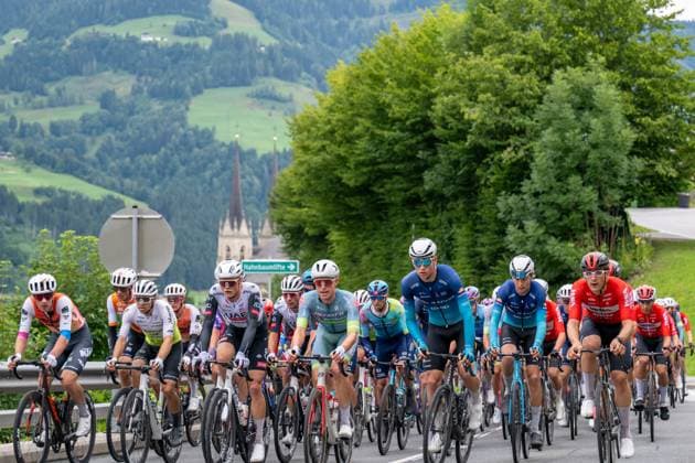 CYCLING - Tour of Austria 2025 SANKT JOHANN,AUSTRIA,10.JUL.25 - CYCLING - Tour of Austria, stage 2, Bischofshofen - Sankt Johann Alpendorf. Image shows the peloton.  GEPAxpictures xWolfgangxKofler