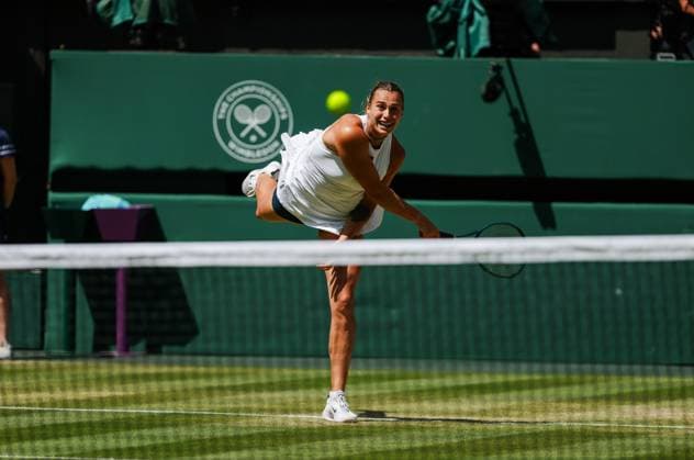 Aryna Sabalenka vs Amanda Anisimova Wimbledon Championships 2025 Day 11, Ladies’ Singles - Semi Final Centre Court Aryna Sabalenka vs Amanda Anisimova Aryna Sabalenka in action. 10.07.2025  Copyright: xMarcxAspland ThexTimesx NINTCHDBPICT001008956585