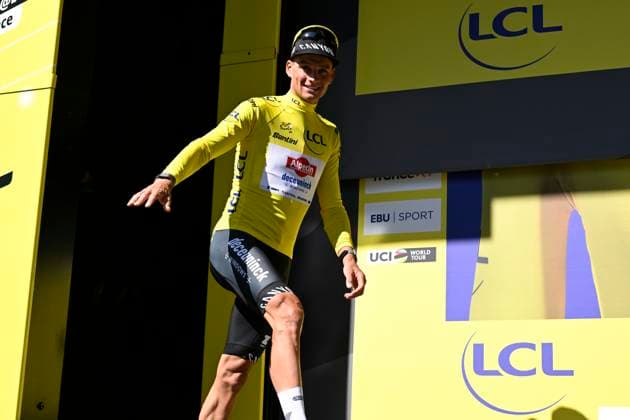 Tour de France 2025 Stage 6 VIRE NORMANDIE, FRANCE - JULY 10 : Van der Poel Mathieu (NED) of Alpecin - Deceuninck pictured with the yellow jersey during the podium ceremony of stage 6 of the 112th edition of Tour de France an UCI World Tour 2.UWT cycling road race stage for Men Elite of 201 km with start in Bayeux and finish in Vire Normandie on July 10, 2025 in Vire Normandie, France, 10 07 2025 ( Motordriver Kenny Verfaillie - Vire Normandie France  Copyright: xJanxDexMeuleneirx