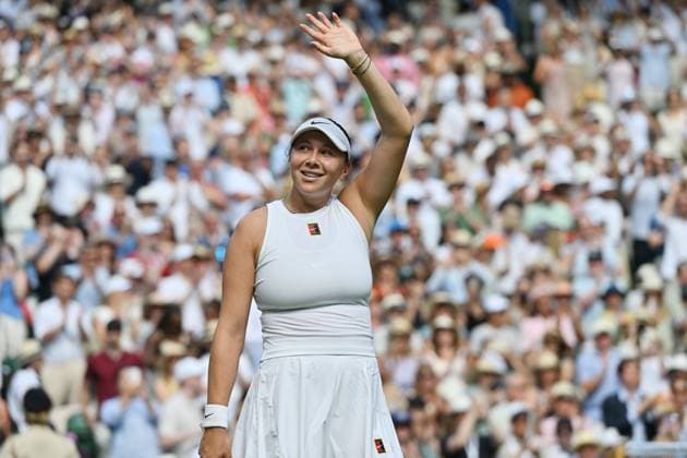 Wimbledon Tennis Championships - Day 11 LONDON, UNITED KINGDOM - July 10: Amanda Anisimova of the United States wins herLadies singles semi-finals match against Aryna Sabalenka (not seen) during day eleven of The Championships Wimbledon 2025 at All England Lawn Tennis and Croquet Club on July 10, 2025 in London, United Kingdom. Ray Tang Anadolu London United Kingdom. Editorial use only. Please get in touch for any other usage.  Copyright: x2025xAnadoluxRayxTangx