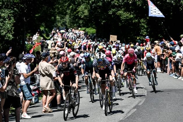 TOUR DE FRANCE 2025 PHOTOPQR OUEST FRANCE Martin ROCHE ; Bayeux ; 10 07 2025 ; Ce jeudi 10 juillet 2025 , la 6e étape du Tour de France 2025 Bayeux - Vire ( Normandie ) Ben Healy ( EF Education-EasyPost ) a remporté l étape devant Quinn Simmons ( Lidl-Trek ) et Michael Storer ( Tudor Pro Cycling ) . Mathieu Van der Poel a récupéré le maillot jaune a Tadej Pogacar ici Quinn Simmons ( Lidl-Trek ) et Michael Storer ( Tudor Pro Cycling ) . Photographe: Martin ROCHE Ouest-France - The 112th edition of the Tour de France starts on Saturday 5 July in Lille, France, and will finish in Paris, France on the 27th of July. July 10, 2025 Stage 6 from Bayeux to Vire Normandie (201 km) Bayeux FRANCE France  Copyright: xPHOTOPQR OUESTxFRANCE MAXPPPxMartinxROCHEx 20250710OFR2478 20250710OFR2478