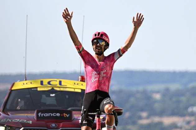 TOUR DE FRANCE 2025 PHOTOPQR OUEST FRANCE Thomas Brégardis Ouest-France ; Vire ; 10 07 2025 ; 10 Juillet 2025 Tour de France 2025. Etape 6, étape Bayeux Vire. Victoire de Ben Healy (EF Education - Easy Post) Photo: Thomas Bregardis Ouest-France - The 112th edition of the Tour de France starts on Saturday 5 July in Lille, France, and will finish in Paris, France on the 27th of July. July 10, 2025 Stage 6 from Bayeux to Vire Normandie (201 km) Vire Calvados France  Copyright: xPHOTOPQR OUESTxFRANCE MAXPPPxThomasxBrégardisx xOuest-Francex 20250710OFR2483 20250710OFR2483