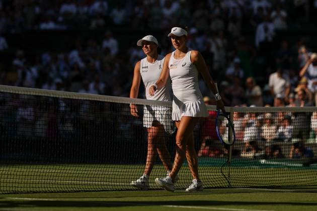 Iga Swiatek wins her Semi-Final against Belinda Bencic Wimbledon Tennis Championships, Day 11, The All England Lawn Tennis and Croquet Club, London, UK - 10 Jul 2025London The All England Lawn Tennis and United Kingdom  Copyright: xEllaxLing Shutterstockx 15390594e