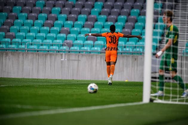 LJUBLJANA, SLOVENIA - 10 JULY, 2025: Alisson Santana Lopes Da Fonseca - The match UEFA Europa league FC Shakhtar Donetsk vs Ilves at Stadion Stozice.  Copyright: xVITALIIxKLIUIEVx