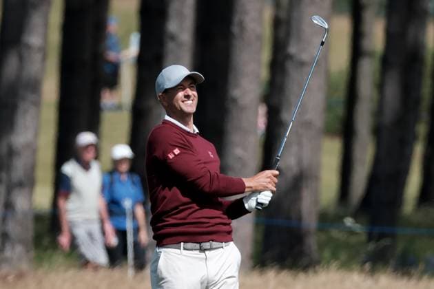 UK: The Genesis Scottish Open at The Renaissance Club, North Berwick, Scotland on 10 July 2025: Pictured: Adam Scott (Australia) in the rough on the 1st fairway during the first round of the Genesis Scottish Open 2025 at The Renaissance Club, North Berwick, Scotland North Berwick The Renaissance Club Scotland Copyright: xAlexxToddx