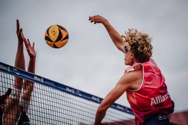 Beach volleyball men Allianz German Beach Tour 2025 Tourstop Munich 10 07 2025 Tamo Wüst at the attack Munich Central University Sports Munich Bavaria Germany