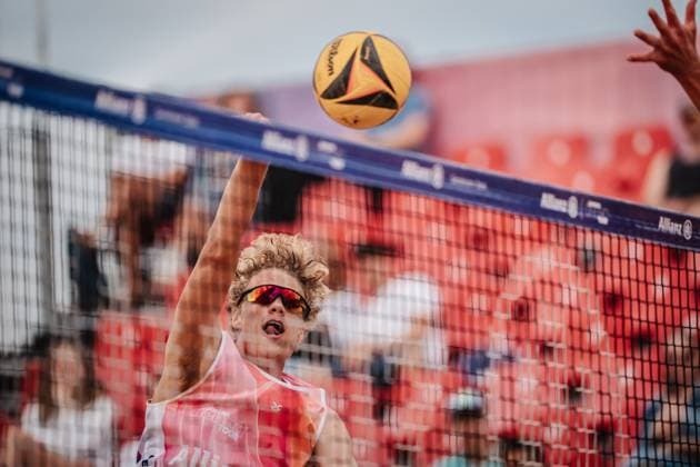 Beach volleyball men Allianz German Beach Tour 2025 Tourstop Munich 10 07 2025 Tamo Wüst at the attack Munich Central University Sports Munich Bavaria Germany