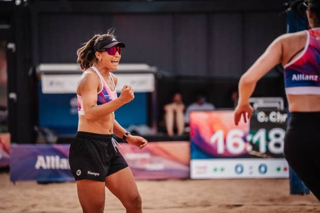 Beach volleyball women Allianz German Beach Tour 2025 Tourstop Munich 10 07 2025 Leonie Klinke cheers Munich Central University Sports Munich Bavaria Germany