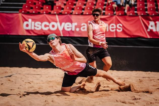 Beach volleyball men Allianz German Beach Tour 2025 Tourstop Munich 10 07 2025 Malte Höppner jumps to the ball Munich Central University Sports Munich Bavaria Germany