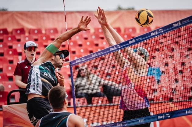 Beach volleyball men Allianz German Beach Tour 2025 Tourstop Munich 10 07 2025 Kim Huber at the attack Munich Central University Sports Munich Bavaria Germany